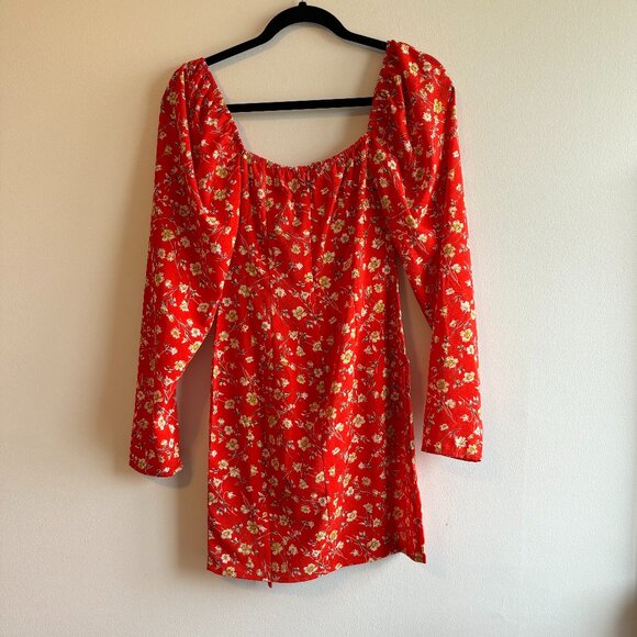 PrettyLittleThing | Red Floral Dress - Picture 3 of 9